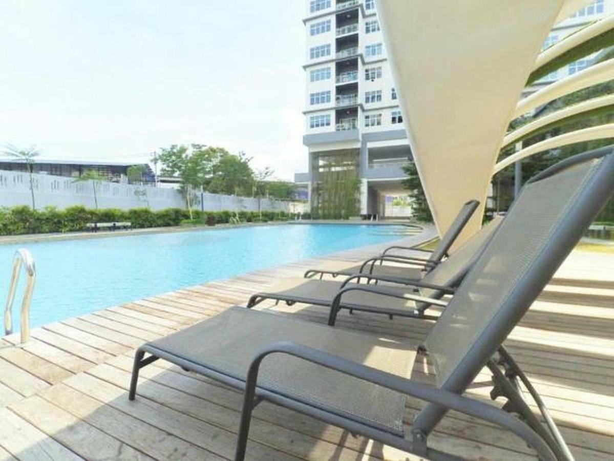 Puchong Skypod Residence, 1-5 Pax Cozy Unit, Walking Distance To Ioi Mall, 10Min Drive To Sunway מראה חיצוני תמונה